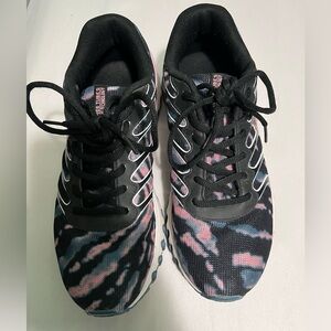 K-Swiss Black and Pink Athletic Shoes